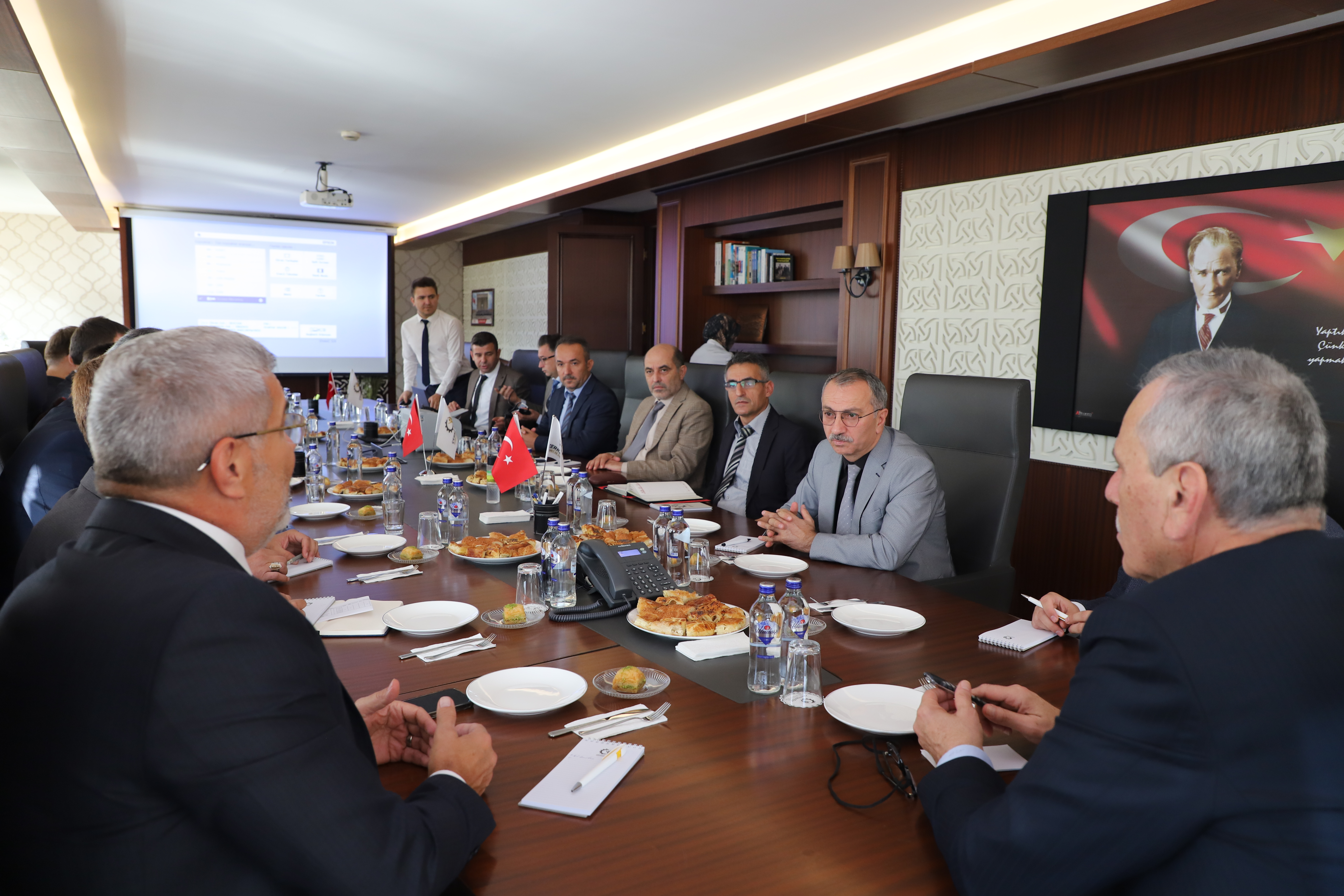 ahmet çetin, kaymakam nazmi günlü, nazmi günlü, kaymakam, ara eleman, çerkezköy, sanayi, aranan eleman, nitelikle çalışan çtso, çerkezköy tso